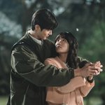 [단독] '선업튀' 김혜윤, 변우석 <b>편지</b>에 응답할까…염원 이뤄진...