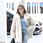 [드루와] <b>웬디</b> ‘횡단보도를 런웨이처럼’[포토엔HD]