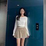 안은진, 역대급 뼈<b>말라</b> 인증…부러질 듯한 각선미 눈길