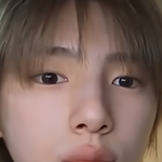 김주훈 <b>입술</b>개쩐다