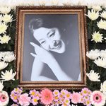 <b>이종혁</b>, 故 윤석화 추모 “더 못해 드려서 웁니다”