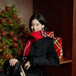 ‘김충재’ 정은채, 잘생쁜 옥경왕자..크리스마스트리 옆 <b>우아미</b> 폭발