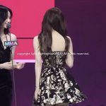 윈터 <b>타투</b> 가렸네