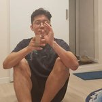 아닌 '시가' 물었다…목 관리 안 하나 "미국에서 <b>리필</b>하고 싶어"