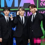 팬들 제대로 기 살려줬다는 8년 만의 <b>무대</b>