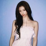 <b>루카</b> 어깨 라인 개예쁨ㅋㅋ