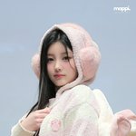 오늘도 커<b>여운</b> 아일릿 원희