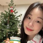 김연아, <b>크리스마스</b> 앞두고 '찰칵'…설렘 가득 미모