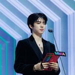 아이돌 모인 시상식, 비주얼로 살아남는 <b>운동선수</b>