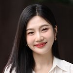 .크러쉬 레드벨벳 조이, 환한 <b>미소</b>로 활동 재개 [엑's 이슈]