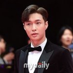 [단독] 엑소 레이, 팬<b>미팅</b> 이어 완전체 예능도 불참