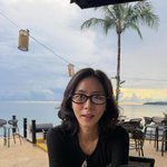 추억이라고 부르고 싶었어요”…<b>유이</b>, 겨울 바다 앞에서→고요한 시선의...