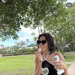 유이, 탄탄한 복근+<b>꿀벅지</b> 공개.."모델 뺨치네"[스타이슈]