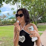 <b>유이</b>, 비키니 입고 드러낸 허벅지 타투‥복근까지 건강미의 정석