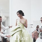 <b>블랙핑크</b> 지수 디올에서 할거 다해봤지