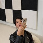 수지, 포토부스에서도 <b>화보</b>를 찍네…시크→러블리 반전 매력