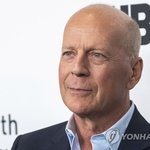 '<b>치매</b>·실어증' 브루스 윌리스, 사후 뇌 기증 결정…"배우였는지도...