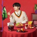 방탄 뷔 tokopedia 고푸드 광고 <b>이미지</b>