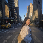 논란 박한별, 한줌 허리에 명품 스카프 묶고‥<b>뉴욕</b>서 해피 크리스마스