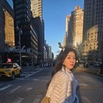 공식석상 마치고 한국 떠났다…<b>뉴욕</b>서 '자유 분방' 일상 [해시태그]