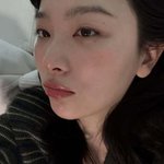 레드벨벳 슬기, 꾸안꾸 정석 침대 셀카‥<b>무대</b> 밖 반전 매력