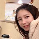 어려졌나…'47세' 믿기지 않는 동안 <b>미모</b> '눈길' [해시태그]