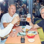 이재용·정의선·젠슨황 다 안경 썼다…"재벌은 라식 안한다"의...