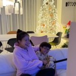 돌싱+출산 이시영, 럭셔리 집에서 아들과 보내는 <b>연말</b>…미소가 붕어빵