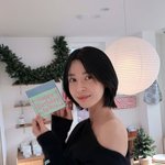 '172cm 50kg' 권나라, 35세 앞두고 심경 변화 생겼나…싹뚝...