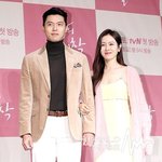 손예진, <b>현빈</b> 내조 나섰다 “‘메이드 인 코리아’ 너무 재미있는데요...