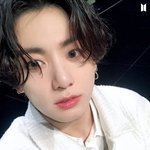 방탄 Life Goes On <b>뮤비</b> 촬영 셀카 정국