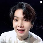 방탄 Life Goes On <b>뮤비</b> 촬영 셀카 슈가