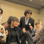  매니저 결혼식서 '<b>축가</b> 아닌 축제'…춤추는 이수현도 포착[SC이슈]