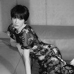 <b>송혜교</b>, 속살 비치는 그물·시스루룩..우아 섹시미 폭발