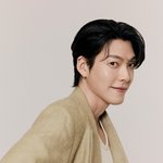 김우빈, 신민아 결혼에 겹경사까지…'2025년' 다 이뤘다