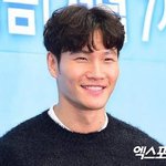 운동꾼 대신 스킨십 <b>대장</b>?…"제가 많이 하는 것" (옥문아)