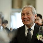 안성기 측 "건강 악화로 병원 이송...정확한 상태 확인 중"...