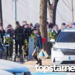 ‘영하 5도 강추위에도 멈추지 않는 팬사랑’ (<b>동물</b>농장 출근길)