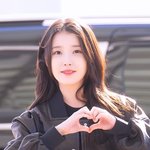 아이유, <b>연말</b> 2억원 기부…"취약 계층도 해피 뉴 이어"