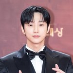 [현장포토] "여심이 사르르"…<b>진영</b>, 달콤한 눈맞춤