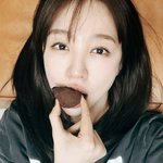 윤은혜, 사랑 받는 일상 “두쫀쿠 <b>오픈</b>런까지 해서 사다 줘”