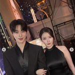 '변우석 옆에 선' 아이유, 반전 <b>볼륨</b> 몸매 눈길 [N샷]