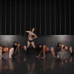 캣츠아이는 가끔 옷이랑 <b>안무</b>가 에바임