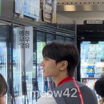 와 이사람 개잘생<b>겻네</b>