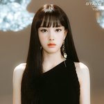 심자윤 앞에서 재이 눈맞추는 스테이씨 세은