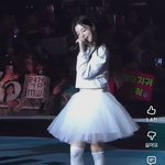 [댓글부탁해] <b>민주</b> 몸매 비율이 되게 신기함