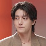 [댓글부탁해] 근데 요새 사람들 맥세이프 <b>케이스</b> 많이 끼던데