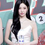 에스파에서 <b>닝닝</b>이 젤 예쁘지 않음?