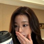 [댓글부탁해] 장원영 <b>성한빈</b>이 홍보한 밀크티 말이야