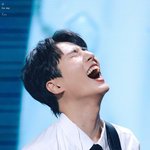 인디언보조개 보이며 햇살처럼 웃는건 <b>반칙</b>이죠